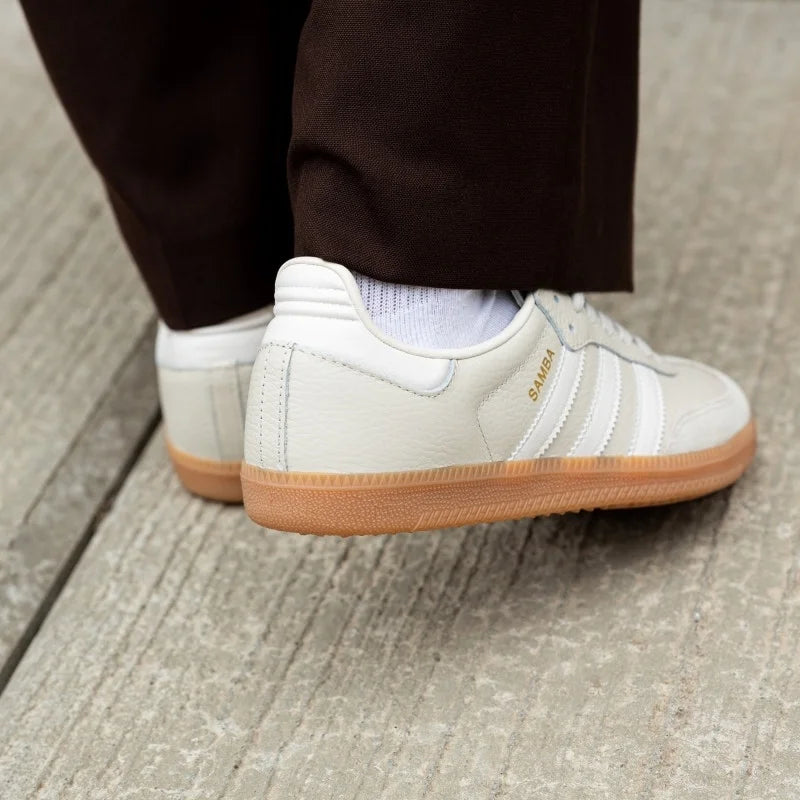 Tênis Adidas Samba OG Feminino "Aluminium" Bege - IE7013