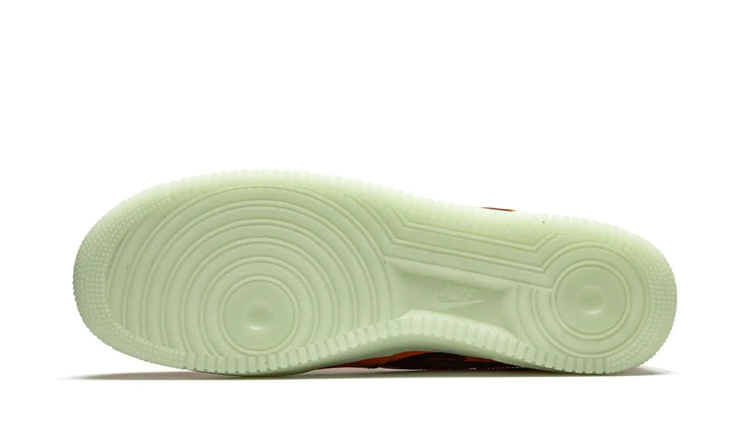 Tênis Air Force 1 "Orange Skeleton" Laranja - CU8067-800