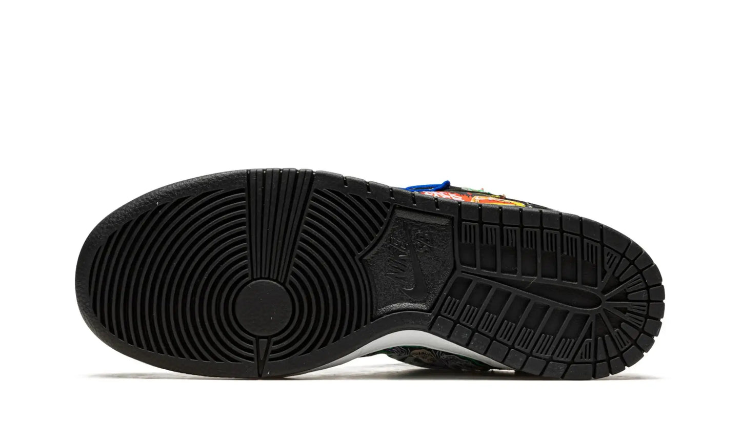 Tênis Nike Dunk Low SB "Neckface" Preto - DQ4488-001