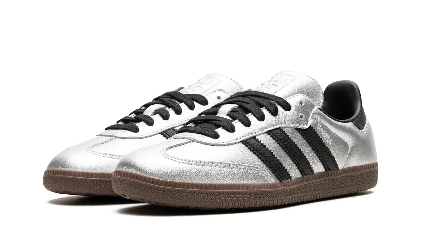 Tênis Adidas Samba OG Feminino "Silver Metallic Black Gum" Prata - JI4218