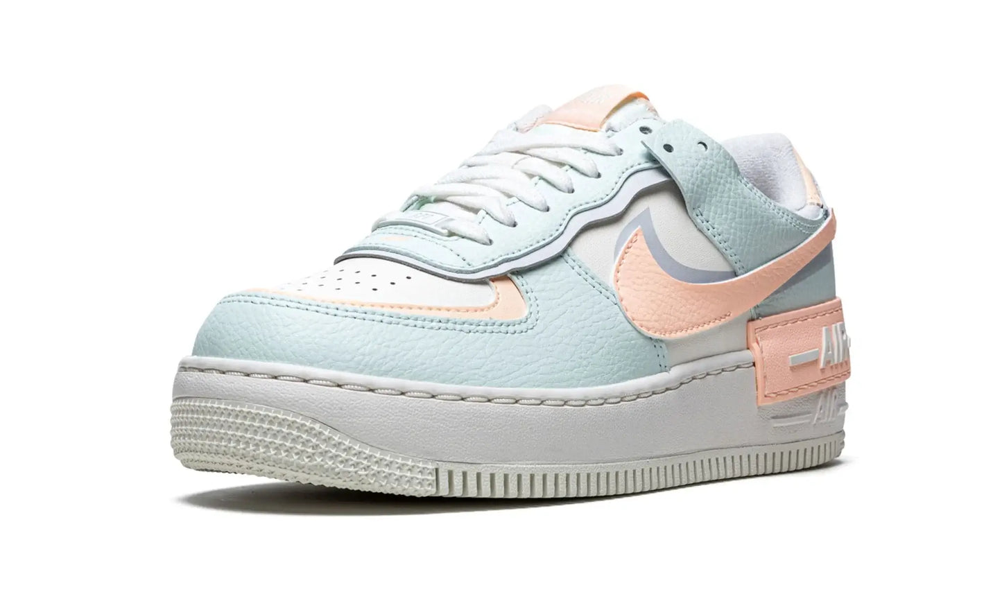 Tênis Air Force 1 Shadow Feminino "Barely Green" Verde / Salmão - CU8591-104
