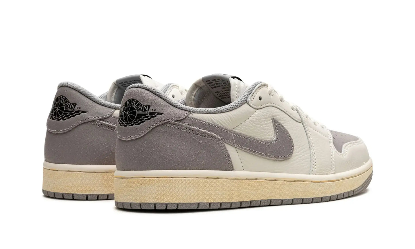 Tênis Air Jordan 1 Low "Atmosphere Grey" Cinza - CZ0790-101