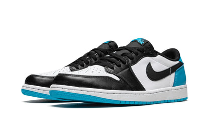 Tênis Air jordan 1 Low "UNC" Azul / Preto - CZ0790-104