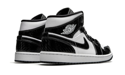 Tênis Air Jordan 1 Mid "Carbon Fiber" Preto / Branco - DD1649-001