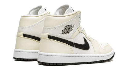 Tênis Air Jordan 1 Mid Feminino "Coconut MIlk" Amarelo - BQ6472-121