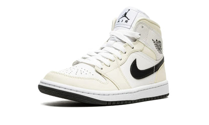 Tênis Air Jordan 1 Mid Feminino "Coconut MIlk" Amarelo - BQ6472-121