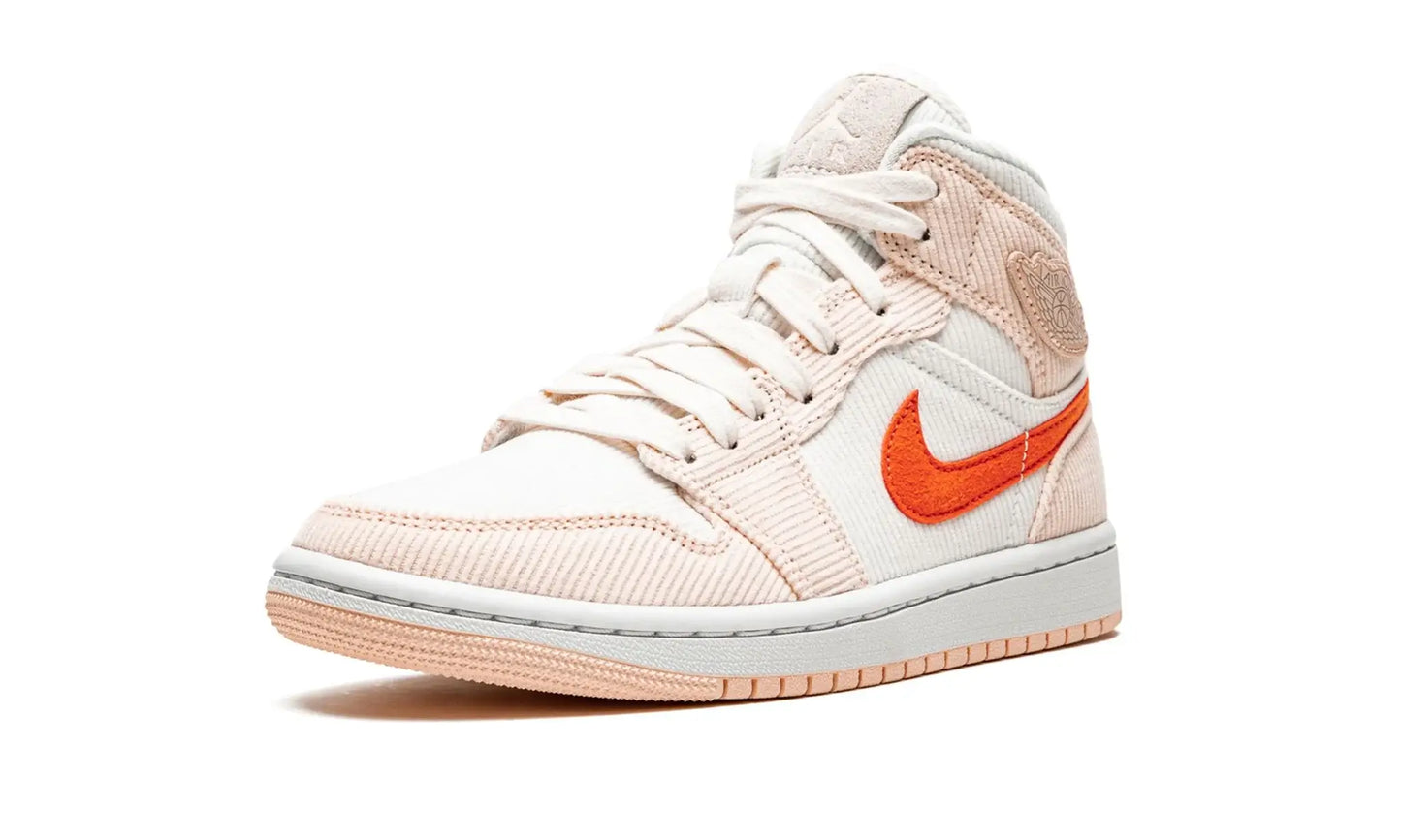 Tênis Air Jordan 1 Mid Feminino "Corduroy" Bege - DA8009-108
