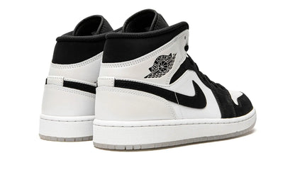 Tênis Air Jordan 1 Mid "Diamond" Preto / Branco - DH6933-100