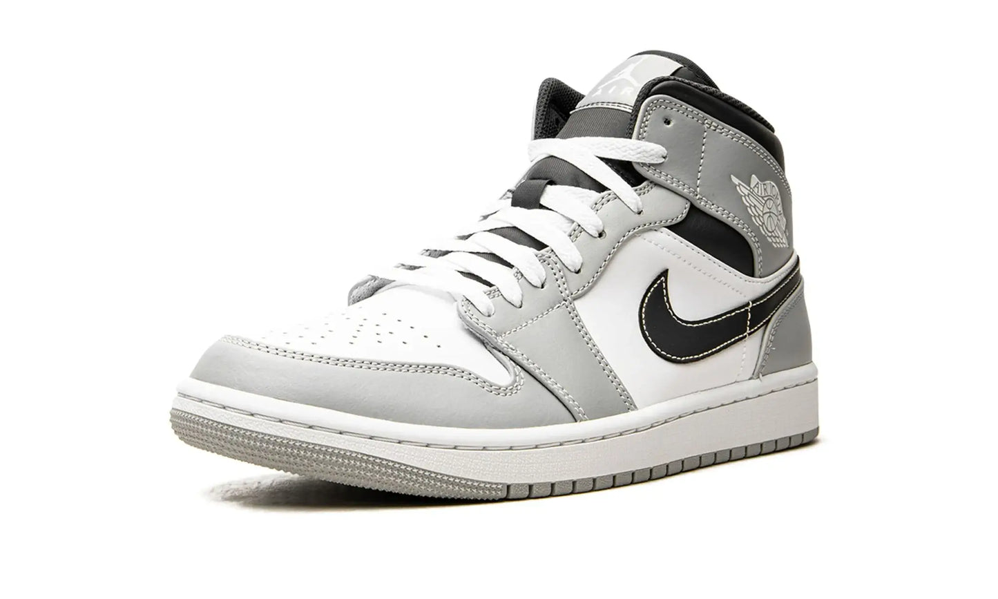 Tênis Air Jordan 1 Mid Feminino "Light Smoke Grey Anthracite" Cinza - 554725-078