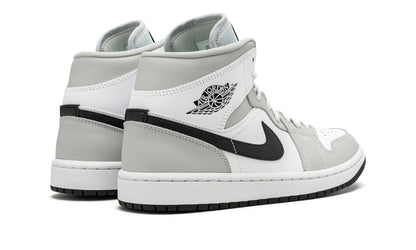 Tênis Air Jordan 1 Mid Feminino "Light Smoke Grey" Cinza - 554725-092