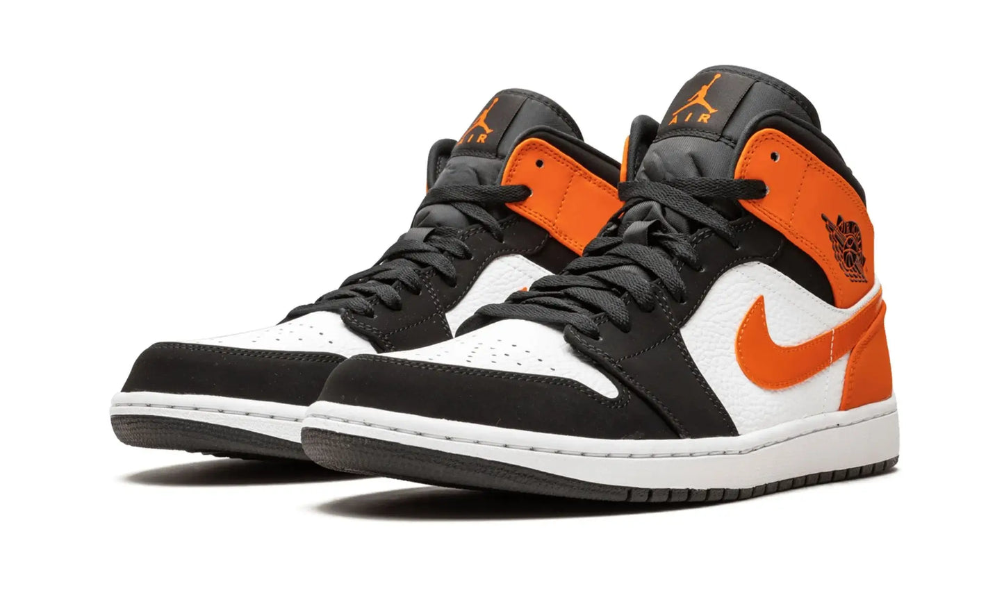 Tênis Air Jordan 1 Mid "Shattered Backboard" - 554724-058