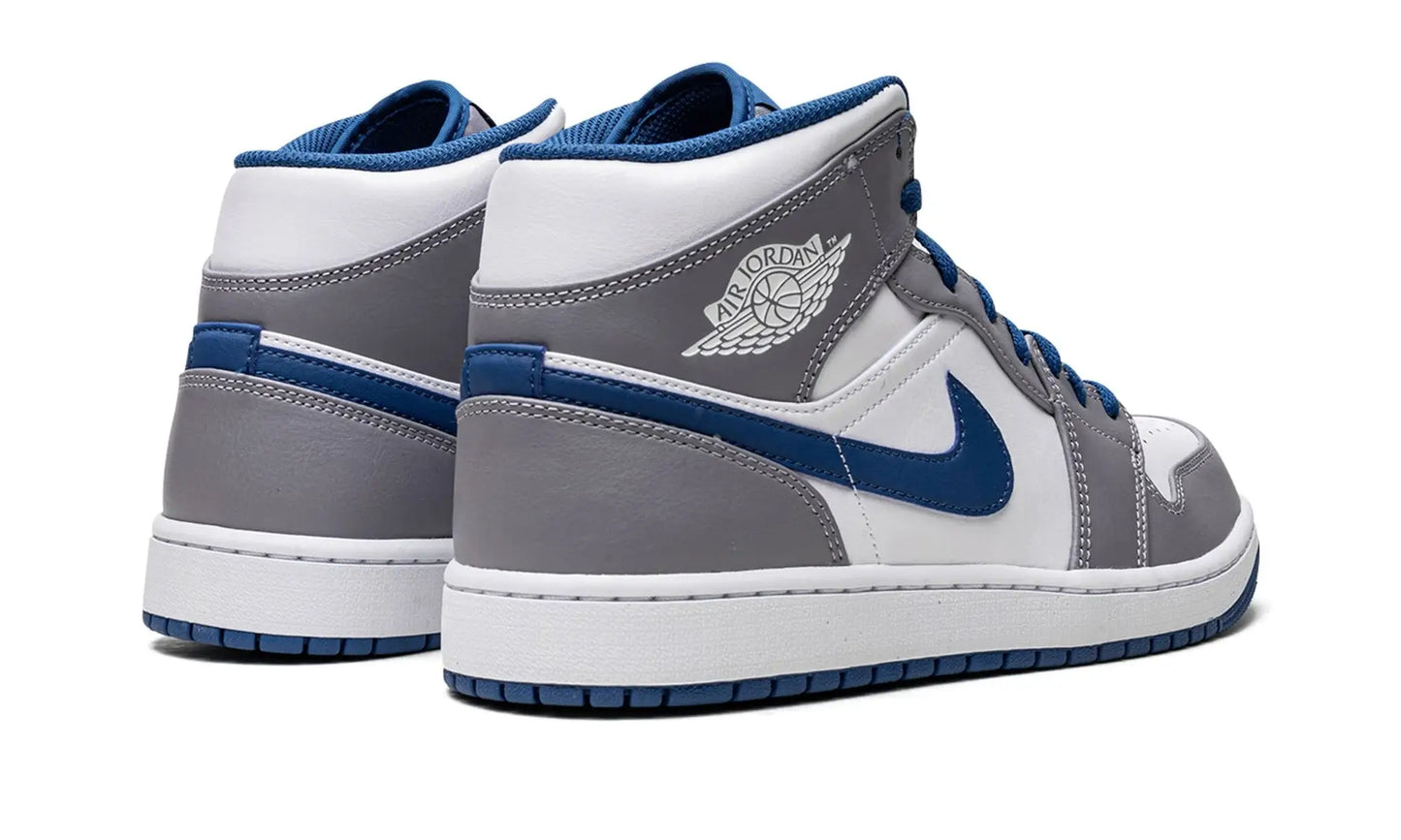 Tênis Air Jordan 1 Mid Masculino "True Blue" Cinza / Azul - DQ8426-014