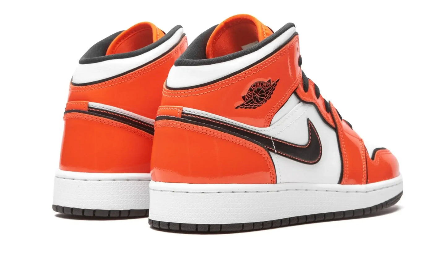 Tênis Air Jordan 1 Mid Feminino "Turf Orange" Laranja - BQ6931-802