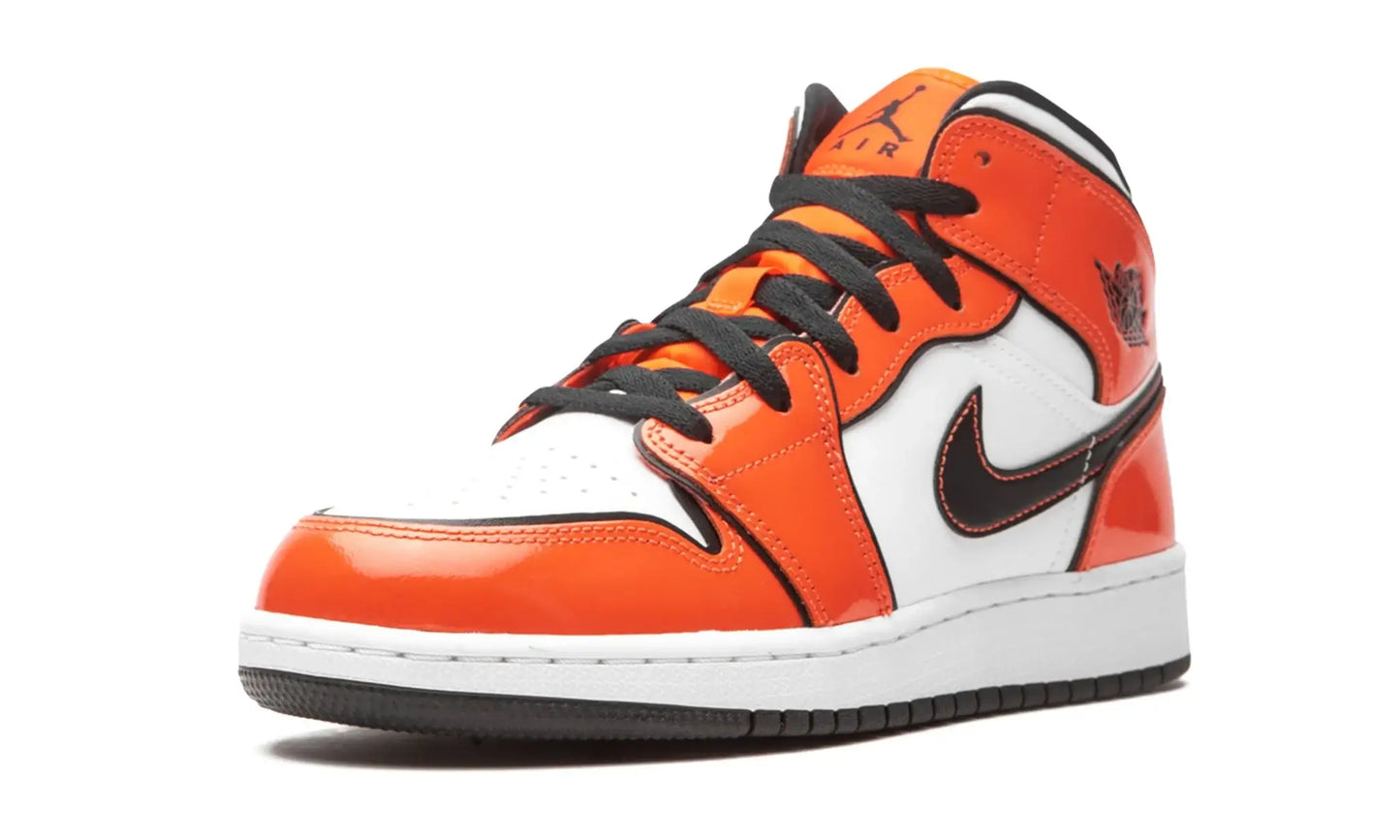 Tênis Air Jordan 1 Mid Feminino "Turf Orange" Laranja - BQ6931-802