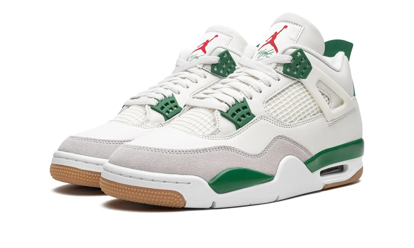 Tênis Air jordan 4 SB "Pine Green" Branco / Verde - DR5415-103