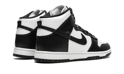 Tênis Nike Dunk High Feminino "Black and White" - DD1399-105