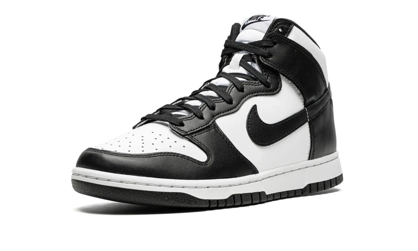 Tênis Nike Dunk High Feminino "Black and White" - DD1399-105