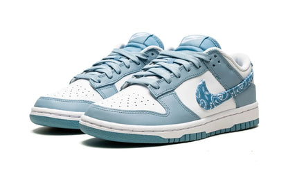 Tênis Nike Dunk Low Feminino "Blue Paisley" Azul / Branco - DH4401-101