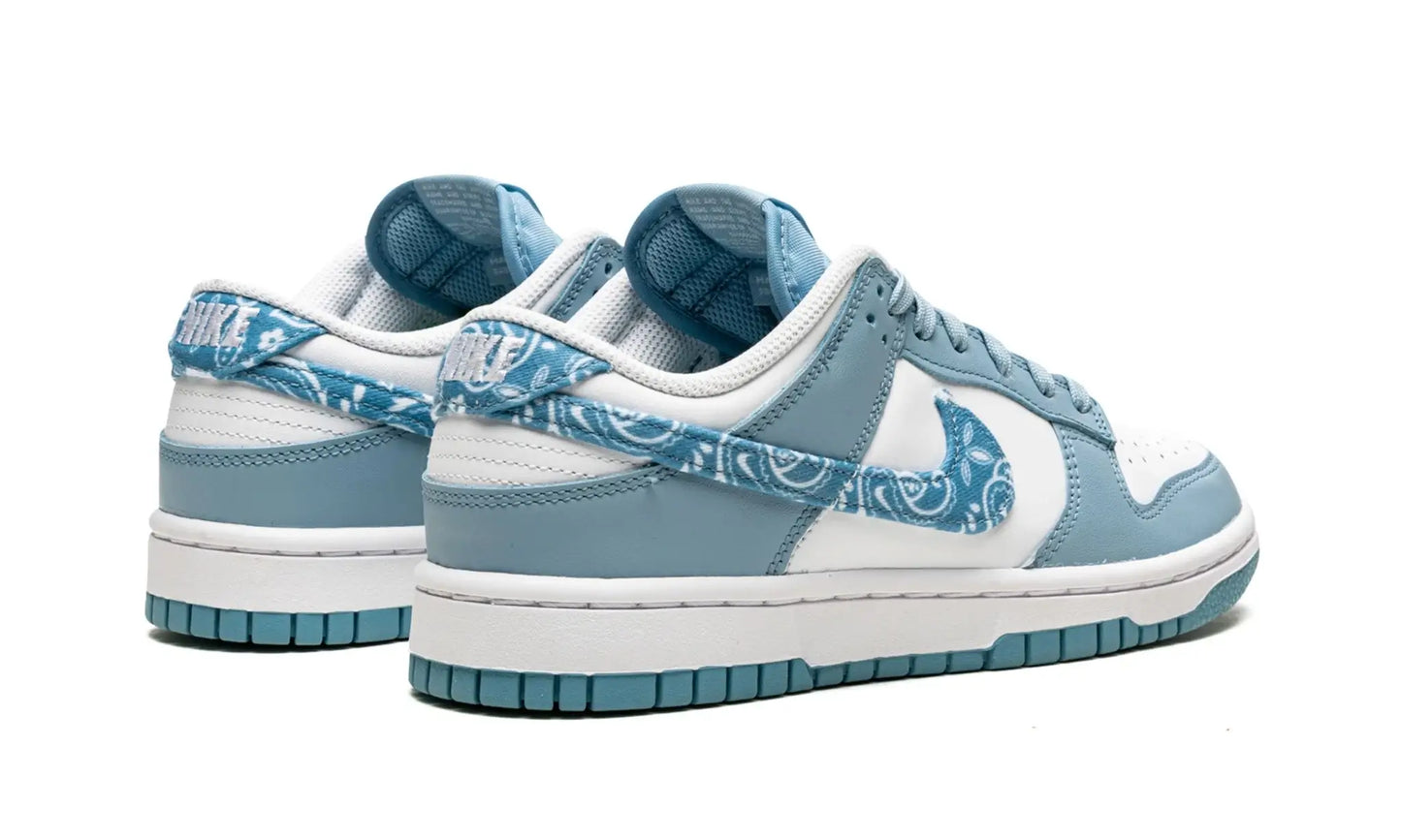 Tênis Nike Dunk Low Feminino "Blue Paisley" Azul / Branco - DH4401-101