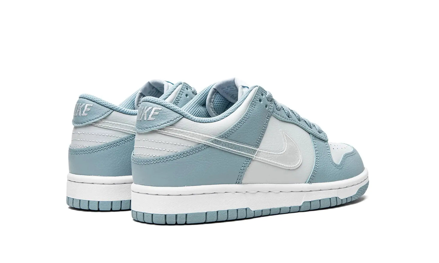 Tênis Nike Dunk Low Feminino "Clear Swoosh" Azul - DH9765-401