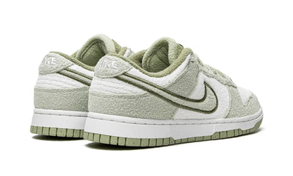 Tênis Nike Dunk Low Feminino "Fleece Honeydew" Verde - DQ7579 300