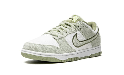 Tênis Nike Dunk Low Feminino "Fleece Honeydew" Verde - DQ7579 300