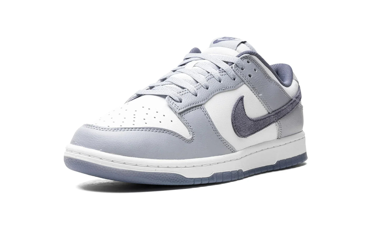 Tênis Nike Dunk Low "Light Carbon" Azul - FJ4188-100