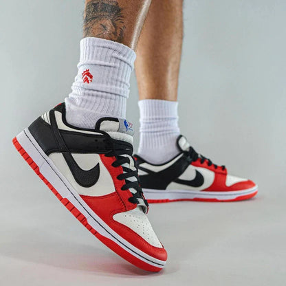 Tênis Nike Dunk Low x NBA "Chicago" Vermelho / Preto - DD3363-100