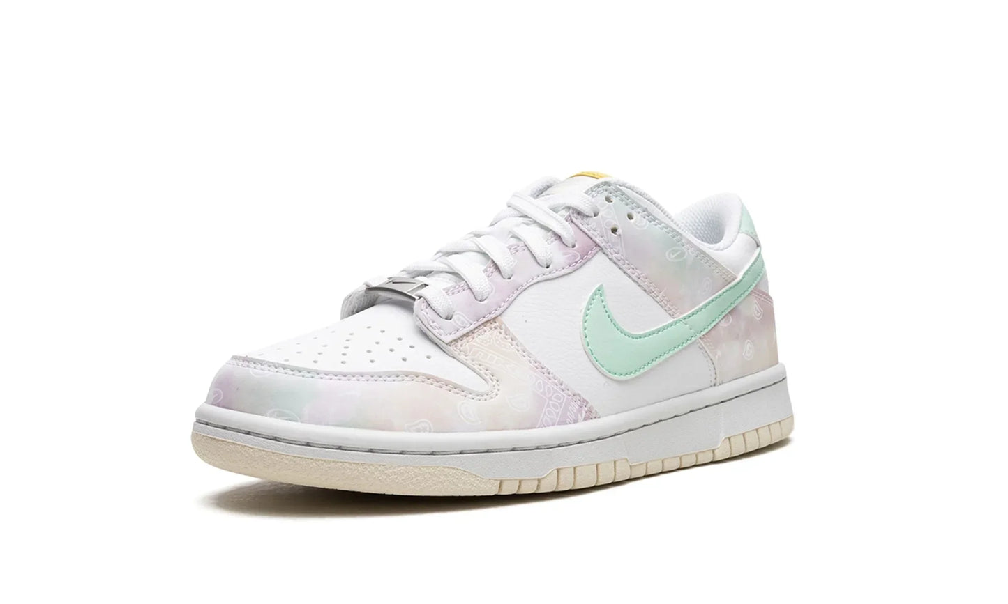 Tênis Nike Dunk Low Feminino "Pastel Paisley" Lilás - FJ7707-131