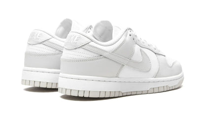 Tênis Nike Dunk Low Feminino "Photon Dust" Cinza - DD1503-103