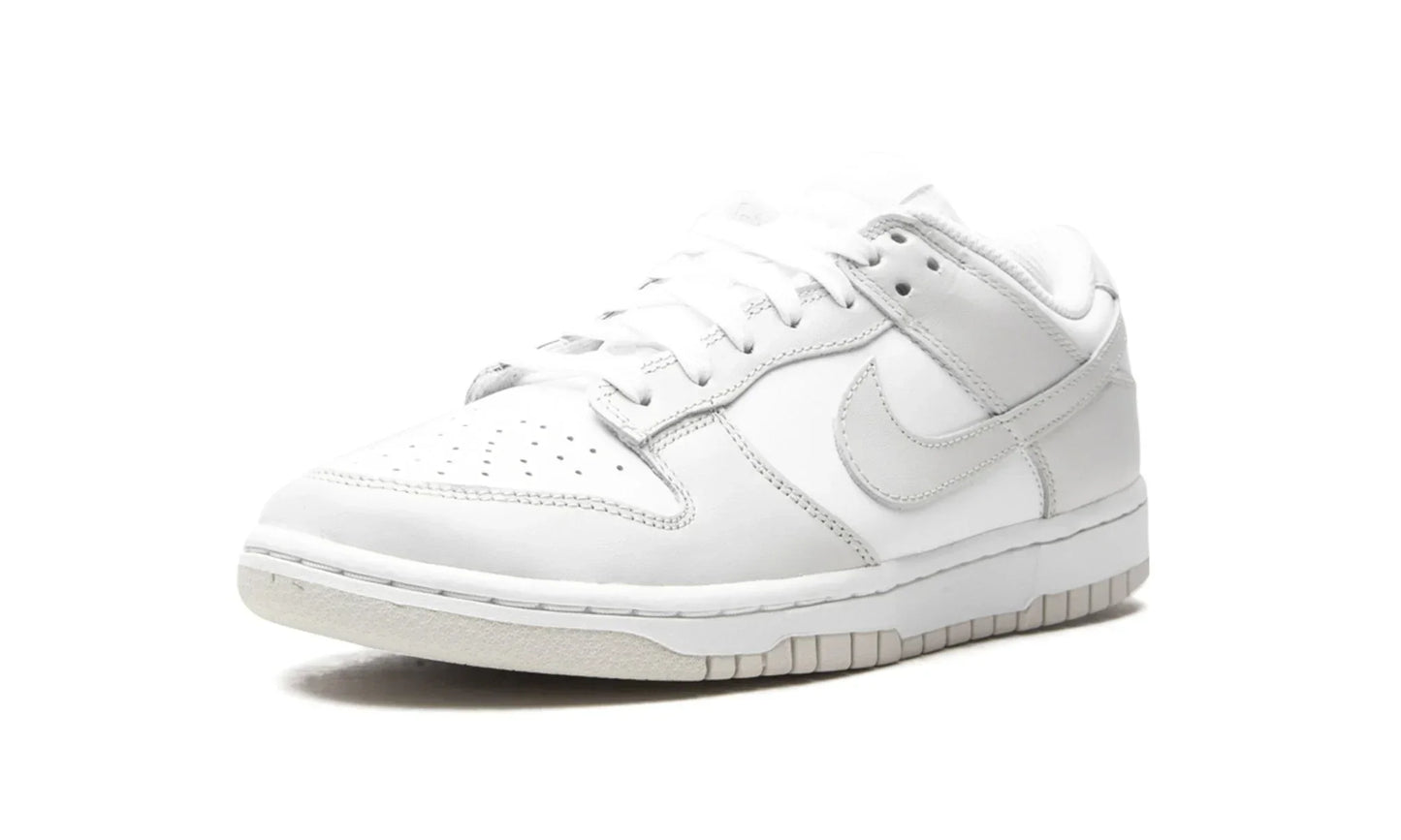 Tênis Nike Dunk Low Feminino "Photon Dust" Cinza - DD1503-103