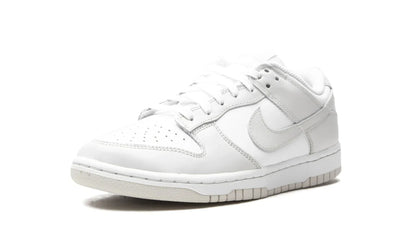 Tênis Nike Dunk Low Feminino "Photon Dust" Cinza - DD1503-103