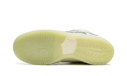 Tênis Nike Dunk Low SB "Mummy" Bege - DM0774-111