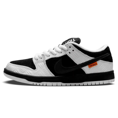 Tênis Nike Dunk Low SB "TIGHTBOOTH" Preto / Branco - FD2629-100