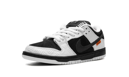 Tênis Nike Dunk Low SB "TIGHTBOOTH" Preto / Branco - FD2629-100