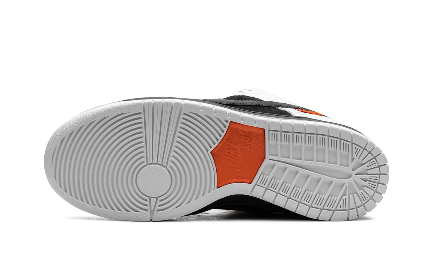 Tênis Nike Dunk Low SB "TIGHTBOOTH" Preto / Branco - FD2629-100