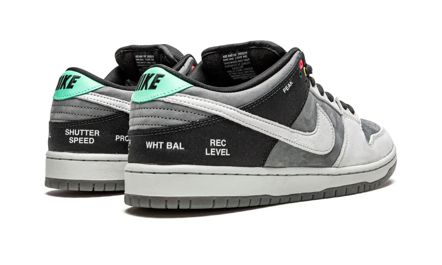 Tênis Nike Dunk Low SB "VX1000" Cinza / Preto - CV1659-001