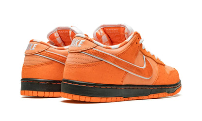Tênis Nike Dunk Low SB x Concepts "Orange Lobster" Laranja - FD8776-800