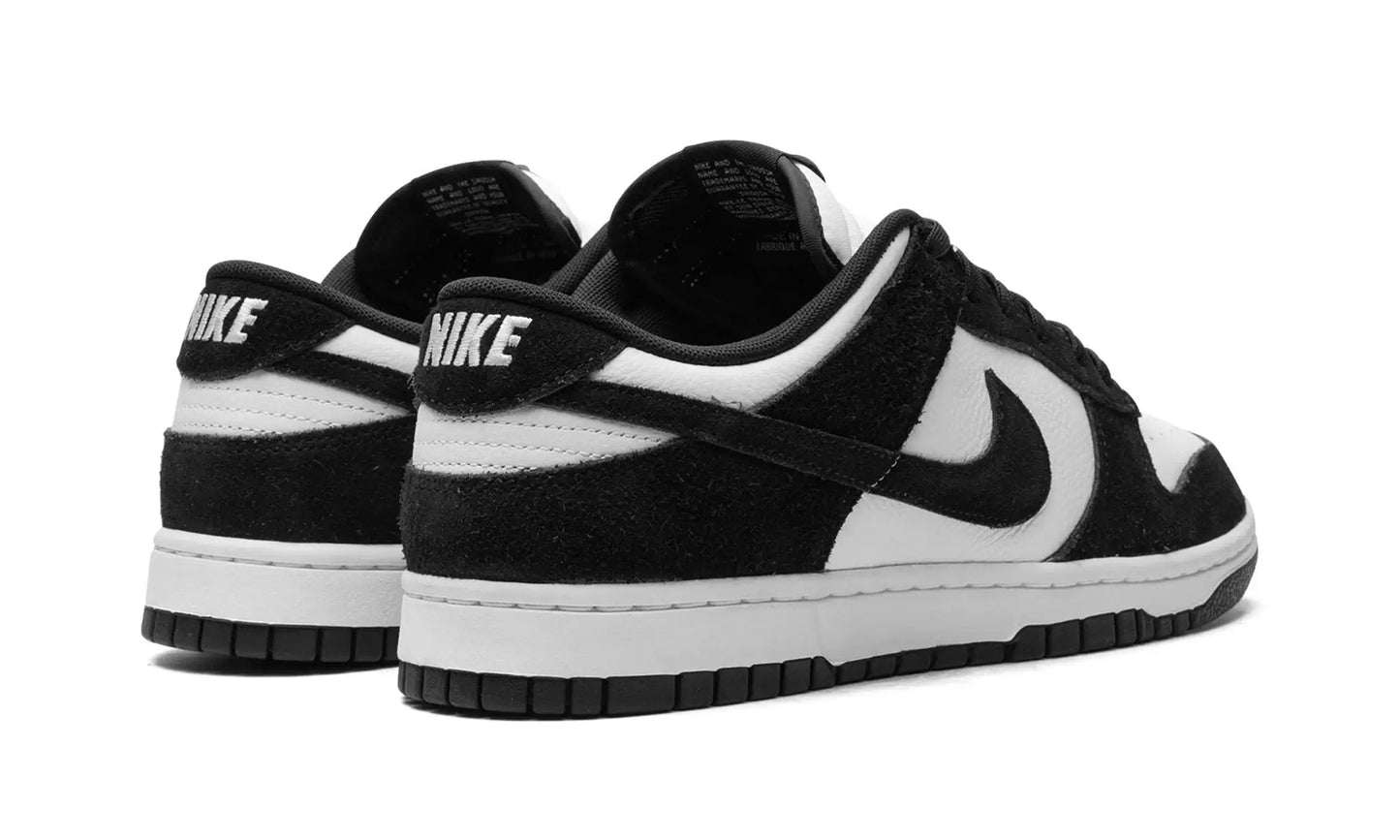 Tênis Nike Dunk Low "Suede Panda" Preto / Branco - FQ8249-100