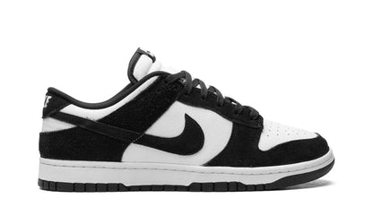 Tênis Nike Dunk Low "Suede Panda" Preto / Branco - FQ8249-100