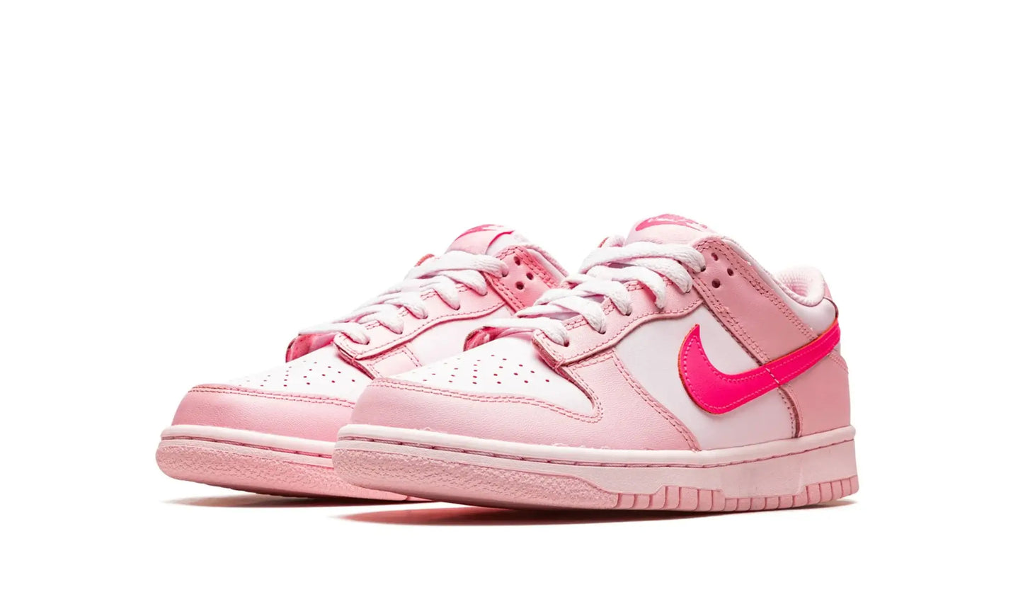 Tênis Nike Dunk Low Feminino "Triple Pink" Rosa - DH9765-600