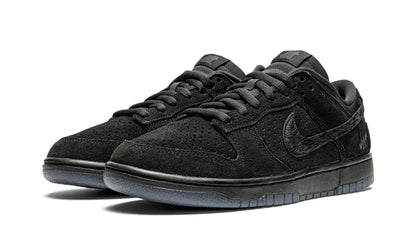Tênis Nike Dunk Low x Undefeated "5 on it" - DO9329-001