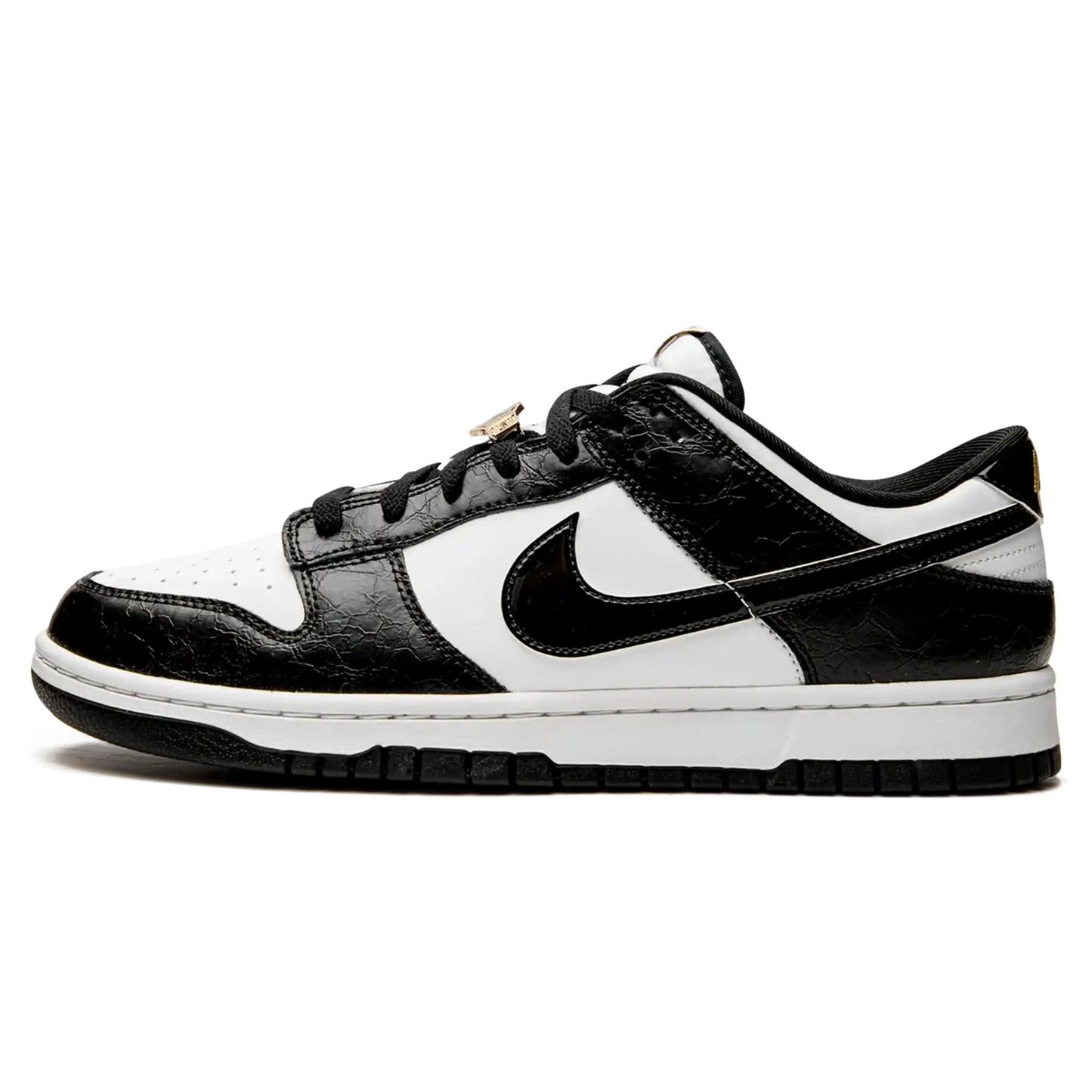Tênis Nike Dunk Low Black "World Champ" Preto / Branco - DR9511-100
