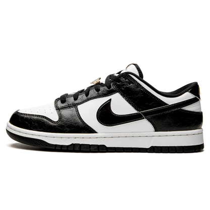 Tênis Nike Dunk Low Black "World Champ" Preto / Branco - DR9511-100