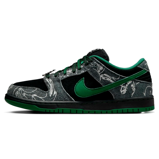 Tênis Nike Dunk Low SB "There Skateboards" Preto / Verde - HF7743-001