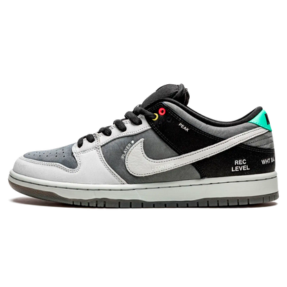 Tênis Nike Dunk Low SB "VX1000" Cinza / Preto - CV1659-001