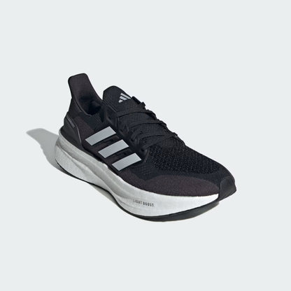 Tênis Adidas UltraBoost 5 'Black White' - JH9633