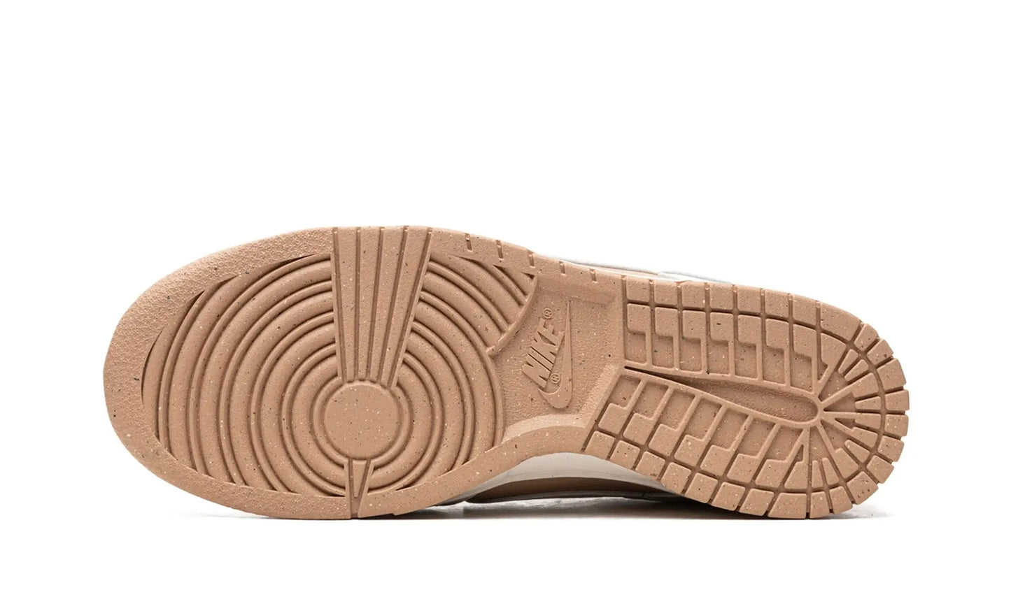 Tênis Nike Dunk Low Feminino Next Nature "Better Hemp" Bege - DD1873-200