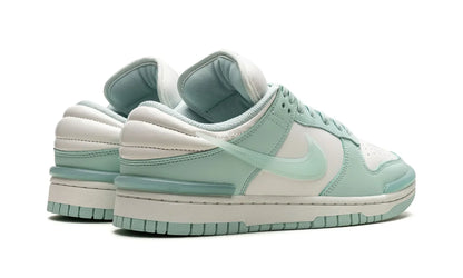 Tênis Nike Dunk Low Feminino "Jade Ice" Azul - DZ2794-101