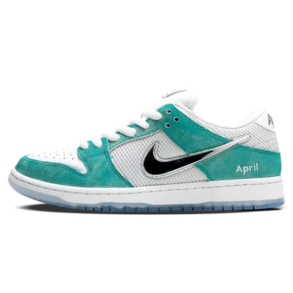 Tênis Nike Dunk Low SB x April Skateboards - FD2562-400